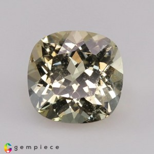 grossular garnet  5.29cts - 11x10mm grossular garnet  5.29cts - 11x10mm