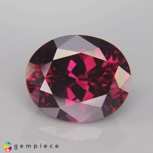 rhodolite garnet  6.41cts - 12x9mm