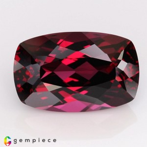 rhodolite garnet  13.75cts - 17x11mm