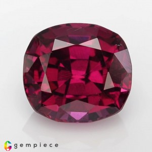 rhodolite garnet  5.82cts - 11x10mm