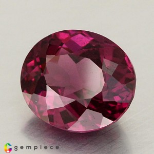 rhodolite garnet  5.81cts - 11x10mm
