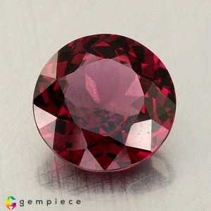 rhodolite garnet  4.59cts - 10x5mm
