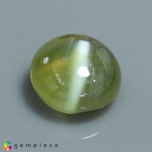 chrysoberyl cats eye  1.76cts - 7x4mm