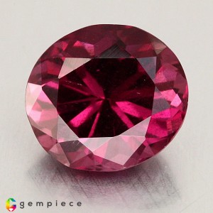 rhodolite garnet  4.86cts - 11x10mm