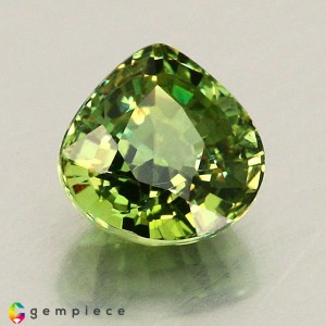 demantoid garnet  0.98cts - 6x6mm