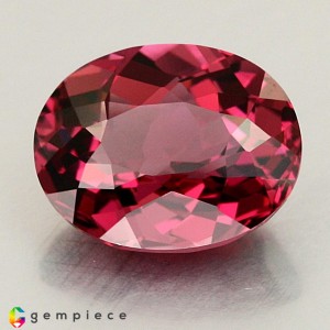 rhodolite garnet  4.93cts - 11x9mm