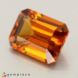 zircon  3.37cts - 9x7mm