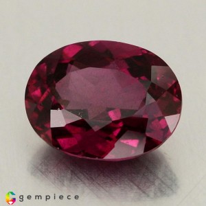 rhodolite garnet  4.75cts - 11x9mm