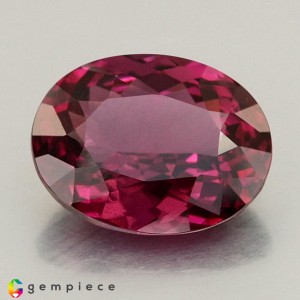 rhodolite garnet  4.67cts - 12x10mm