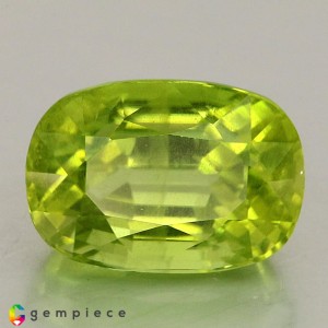 peridot  4.65cts - 11x8mm