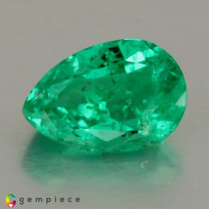 emerald  1.23cts - 9x6mm