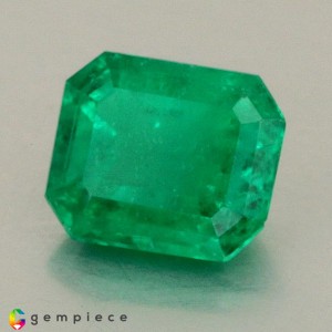 emerald  1.34cts - 7x6mm