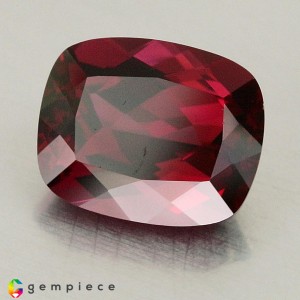 rhodolite garnet  5.15cts - 11x9mm