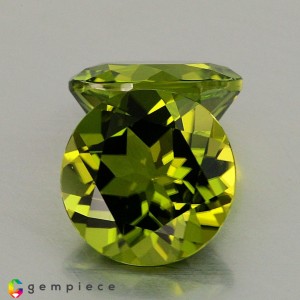 peridot  10.80cts - 11x11mm