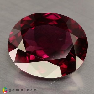 rhodolite garnet  12.21cts - 15x13mm