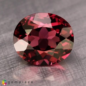 rhodolite garnet  3.88cts - 10x9mm rhodolite garnet  3.88cts - 10x9mm