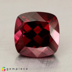 rhodolite  5.59cts - 10x7mm rhodolite  5.59cts - 10x7mm