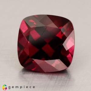 rhodolite  5.59cts - 10x7mm rhodolite  5.59cts - 10x7mm