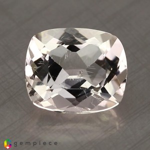scapolite  2.75cts - 10x8mm