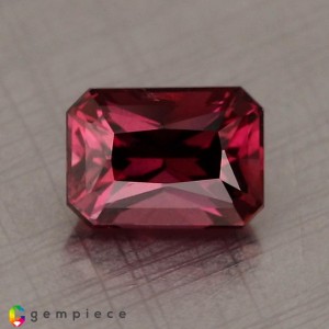 malaya garnet  0.97cts - 6x4mm