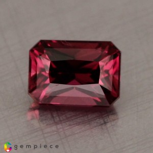 malaya garnet  0.97cts - 6x4mm