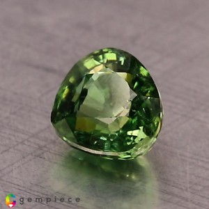 demantoid garnet  1.19cts - 6x4mm