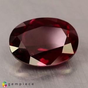 rhodolite garnet  7.34cts - 14x11mm