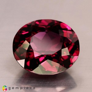 rhodolite garnet  10.56cts - 14x13mm