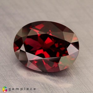 rhodolite garnet  8.31cts - 14x11mm