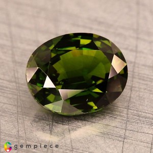 tsavorite garnet  2.29cts - 9x7mm