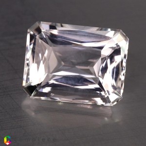 Petalite  3.88cts - 11x9mm
