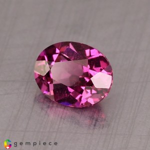 malaya garnet  0.98cts - 7x5mm