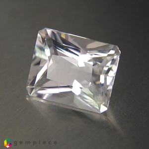 petalite  5.35cts - 13x10mm