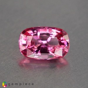 spinel  0.85cts - 7x5mm