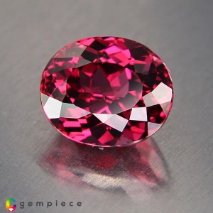 rhodolite garnet  4.91cts - 10x9mm