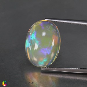 rainbow opal  7.58cts - 17x13mm rainbow opal  7.58cts - 17x13mm