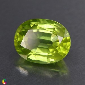 peridot  5.50cts - 12x10mm