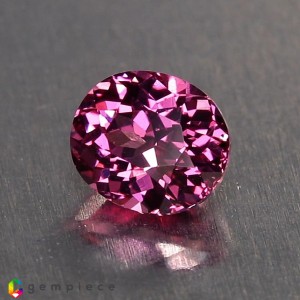 malaya garnet  1.29cts - 7x6mm