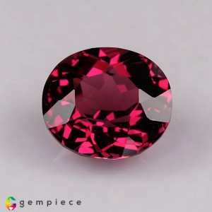 rhodolite garnet  4.25cts - 10x9mm