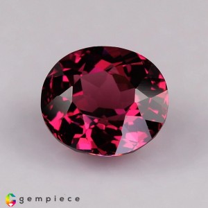 rhodolite garnet  4.25cts - 10x9mm