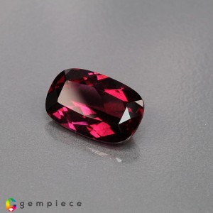 rhodolite garnet  4.50cts - 13x8mm rhodolite garnet  4.50cts - 13x8mm