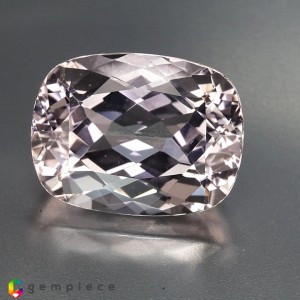 Beryl  41.81cts - 25x19mm