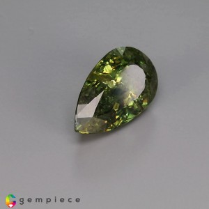 demantoid garnet  4.58cts - 14x8mm