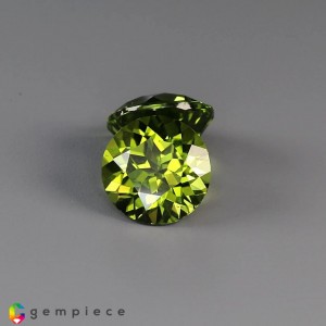 peridot  8.77cts - 10x7mm