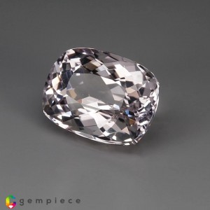 apatite  5.62cts - 12x9mm