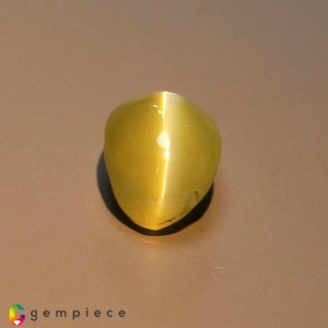 chrysoberyl cats eye  1.34cts - 7x5mm chrysoberyl cats eye  1.34cts - 7x5mm