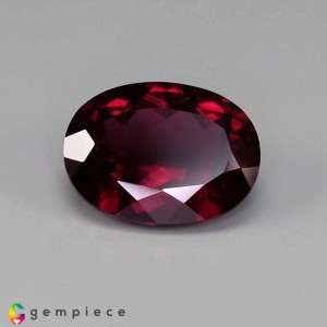 rhodolite garnet  10.58cts - 16x12mm