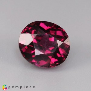 rhodolite garnet  4.08cts - 9x8mm