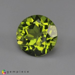 peridot  4.54cts - 10x7mm