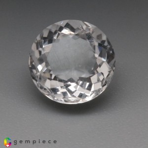 scapolite  2.38cts - 9x5mm scapolite  2.38cts - 9x5mm